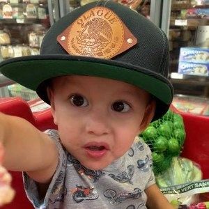 Meet your Posher, Carlos